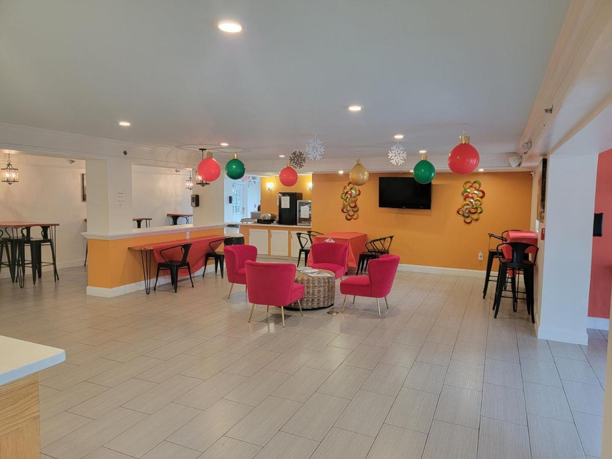Casa Bella Inn & Suites Extended Stay Tallahassee Eksteriør bilde